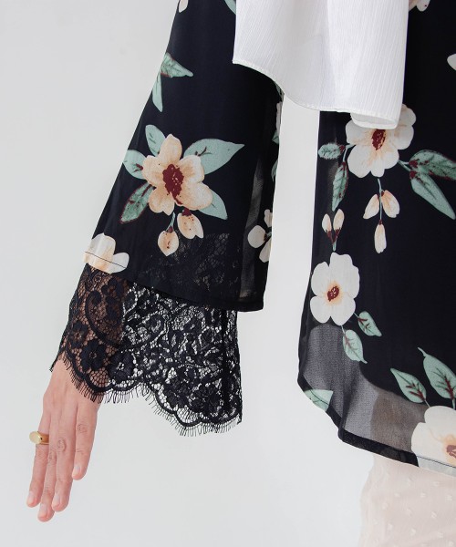 Bloom Floral Lace-Wrist Top