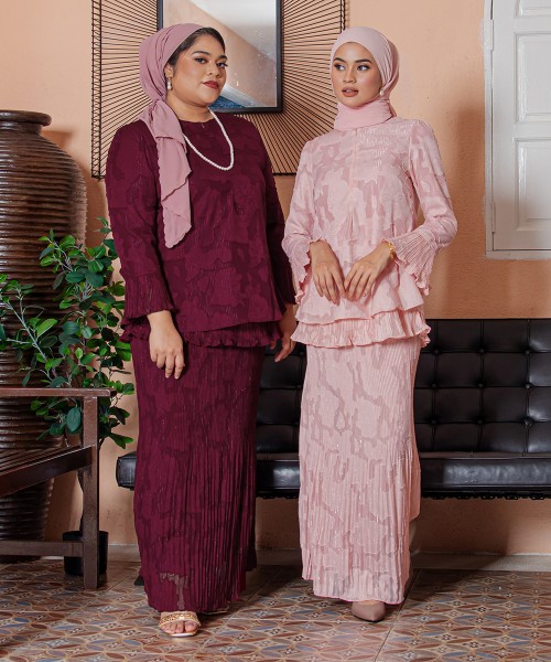 Chempaka Layer Pleats Kurung