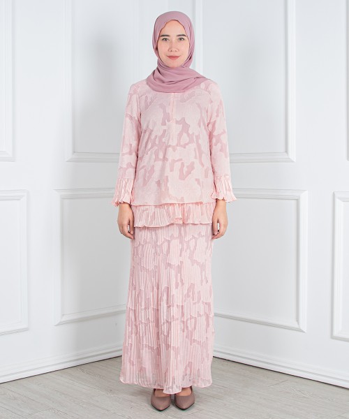 Chempaka Layer Pleats Kurung