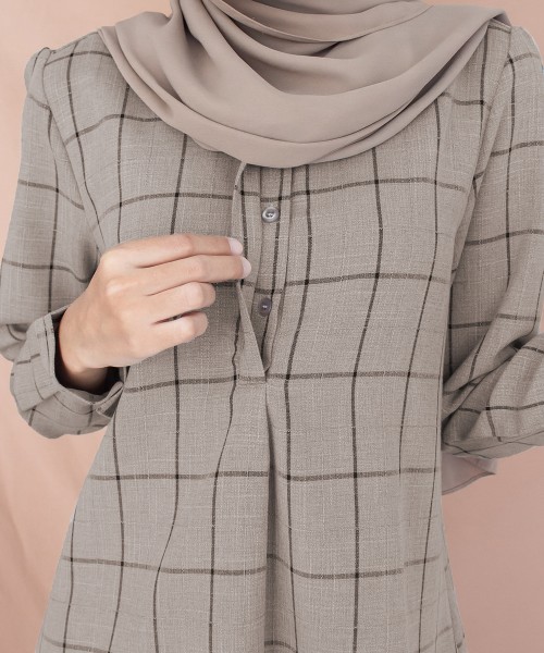 Fatema Hidden-Button Top