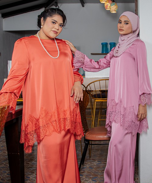 Juwita Puff  Wrist Lace Kurung