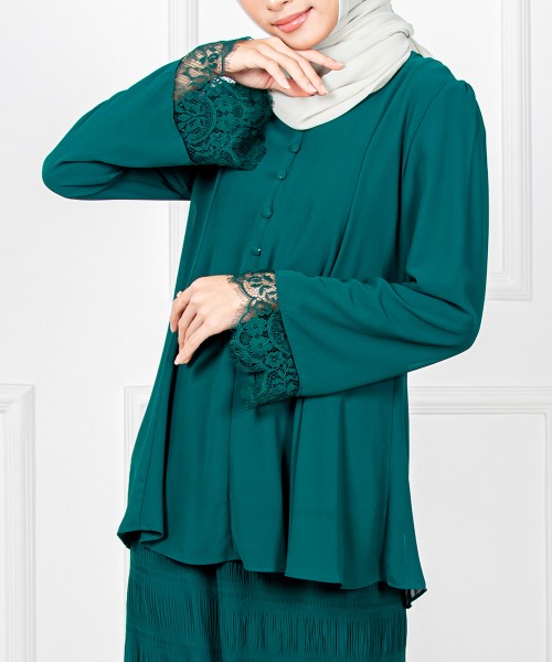 Karina Lace-Wrist Zip Kurung