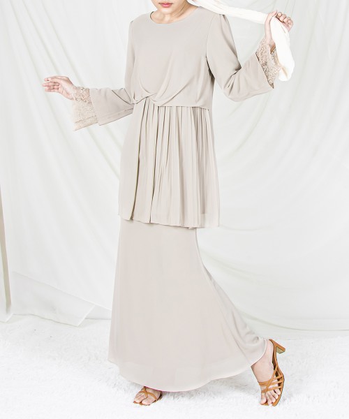 Karina Drape-Pleated Lace Kurung