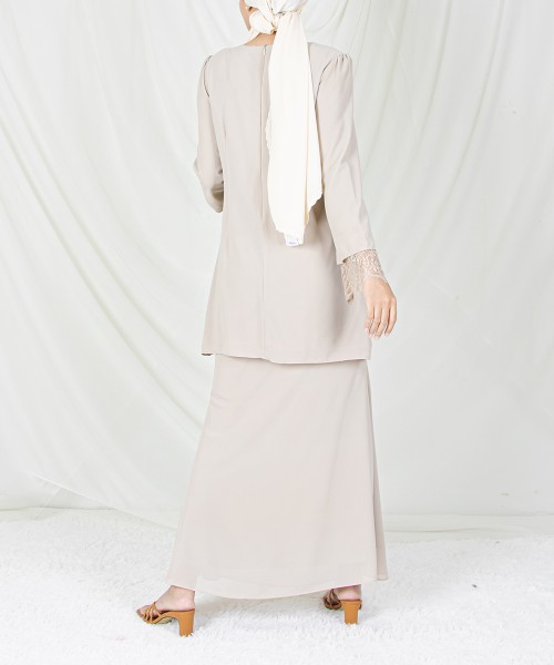 Karina Drape-Pleated Lace Kurung