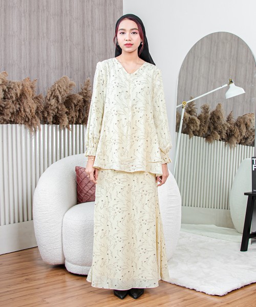 Lana Kasih Zip-Up Flare Kurung