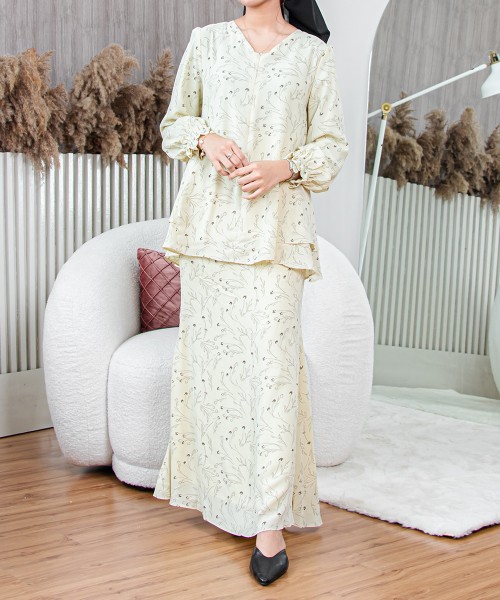 Lana Kasih Zip-Up Flare Kurung