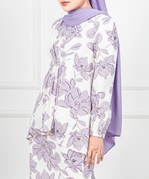 Lana Sayang Inverted-Pleats Kurung