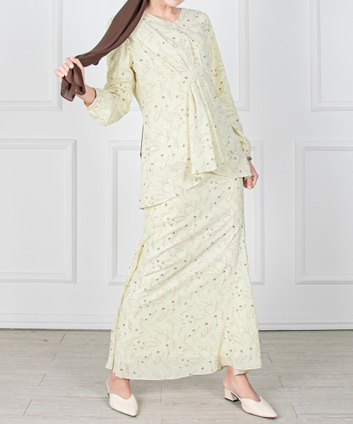 Lana Kasih Inverted-Pleats Kurung