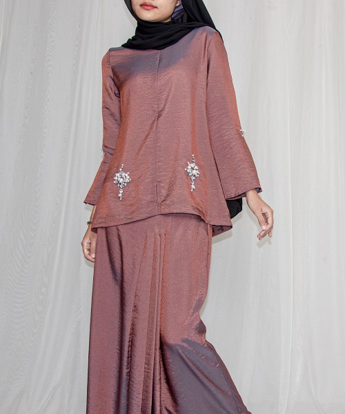 Sofia Satin Duo Kurung Kedah (Front-Pleated Skirt)