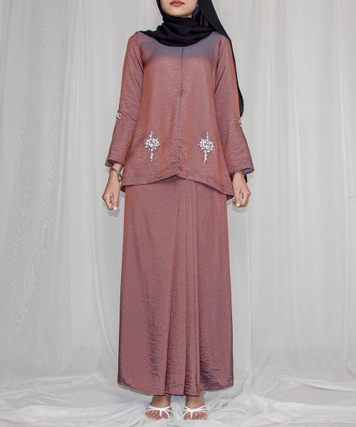 Sofia Satin Duo Kurung Kedah (Front-Pleated Skirt)