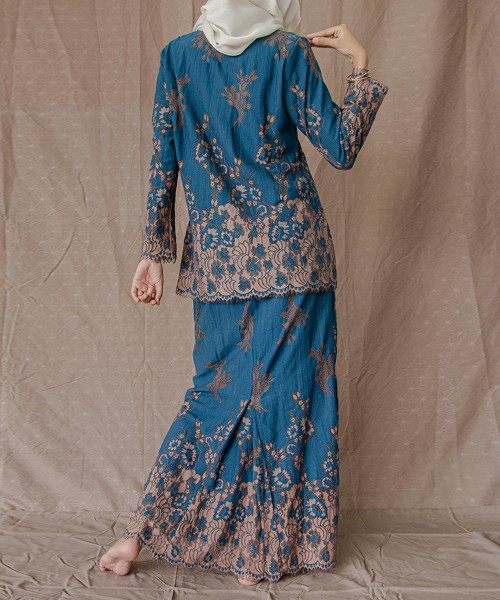 Salma Full-Lace Kebaya